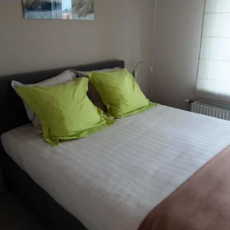 Comfortable In The Heart Of Knokke Heist 80 M² Balcony 아파트 브뤼헤