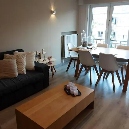 Comfortable In The Heart Of Knokke Heist 80 M² Balcony Apartment Bruges